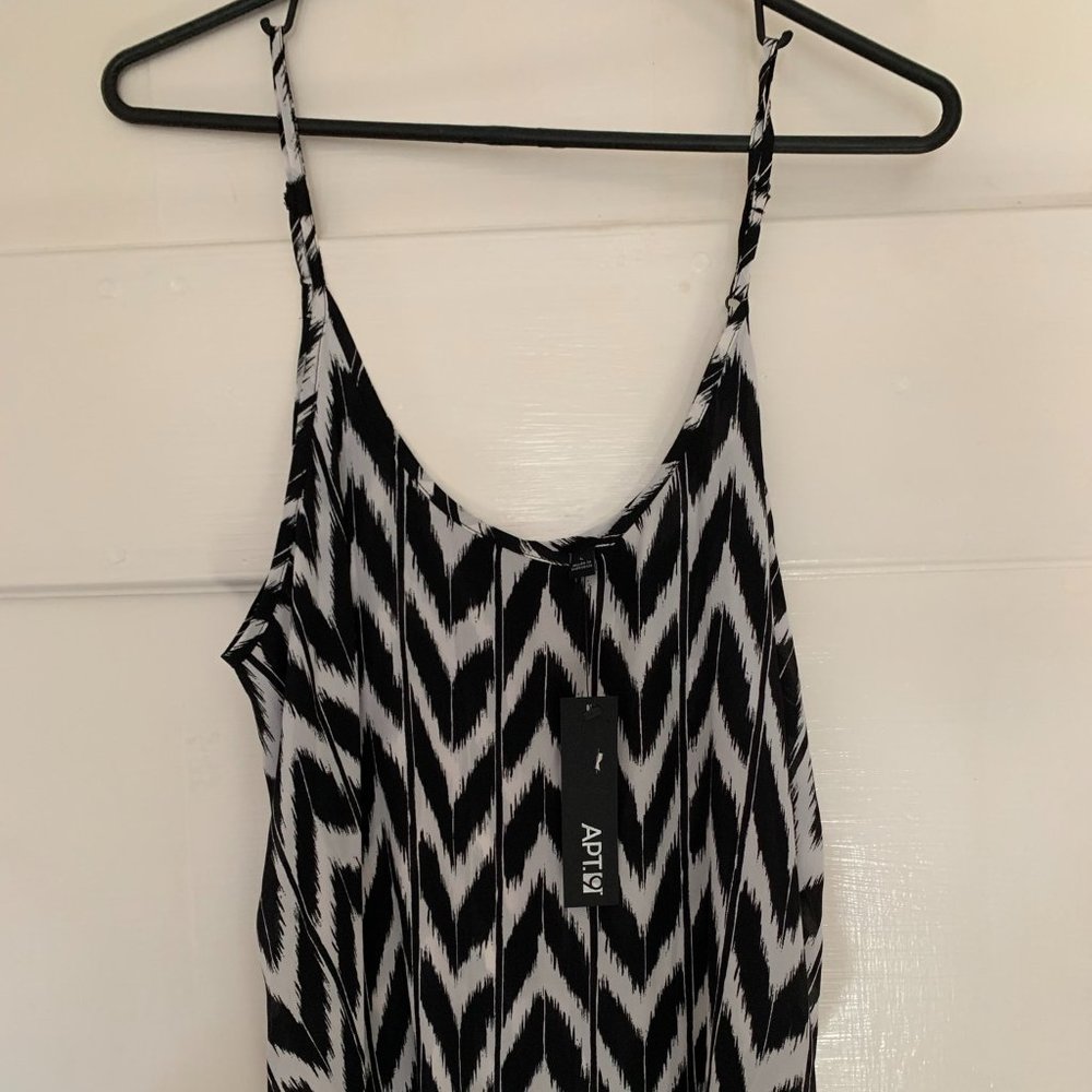 womens (L) tank top Apt 9 black/white (NEW)
